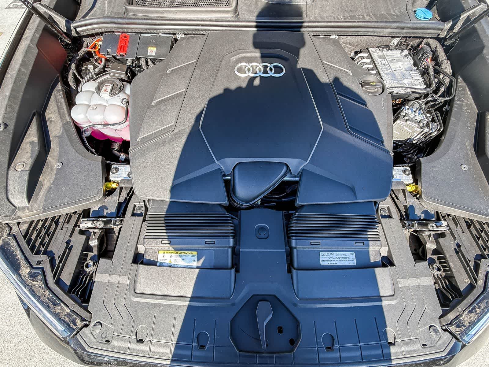 Thumbnail: 2026 Audi Q8 - 27