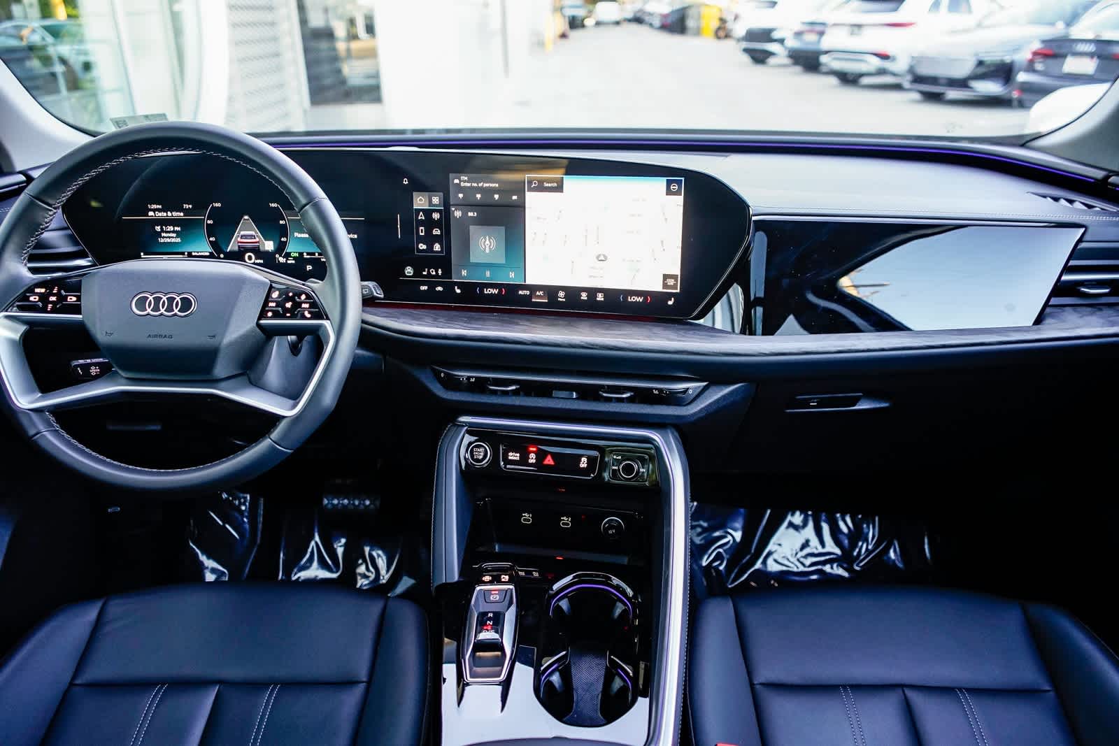 Thumbnail: 2025 Audi Q5 - 12