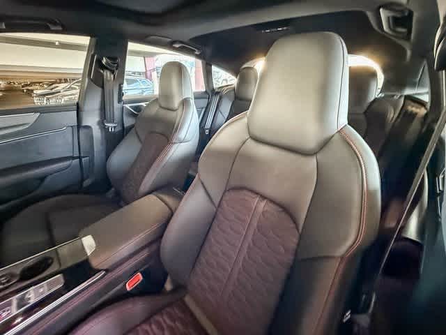 Thumbnail: 2025 Audi RS 7 - 26