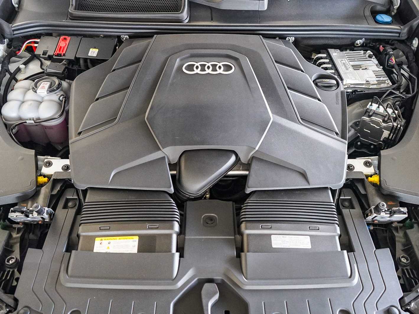 Thumbnail: 2026 Audi Q8 - 26