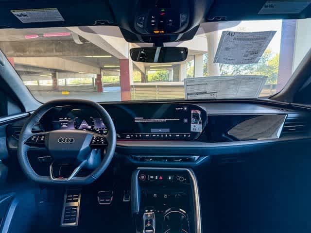 Thumbnail: 2025 Audi SQ5 - 12