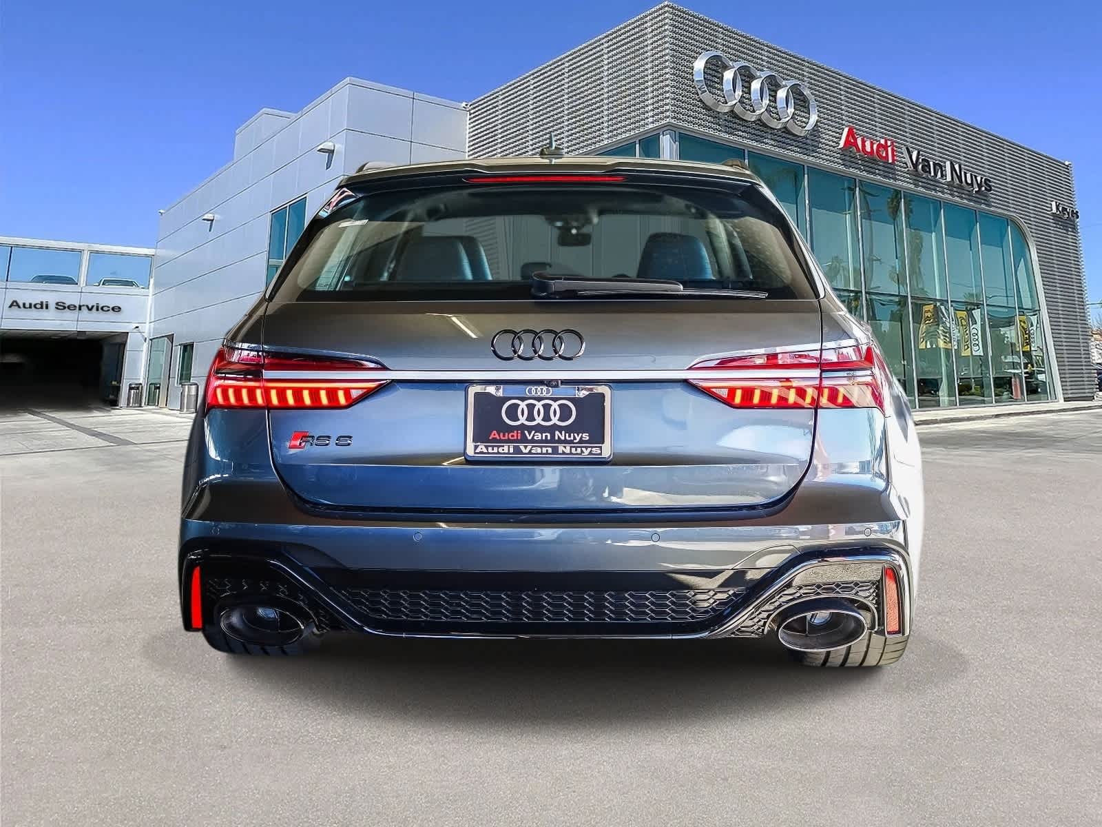 Thumbnail: 2026 Audi RS 6 - 3