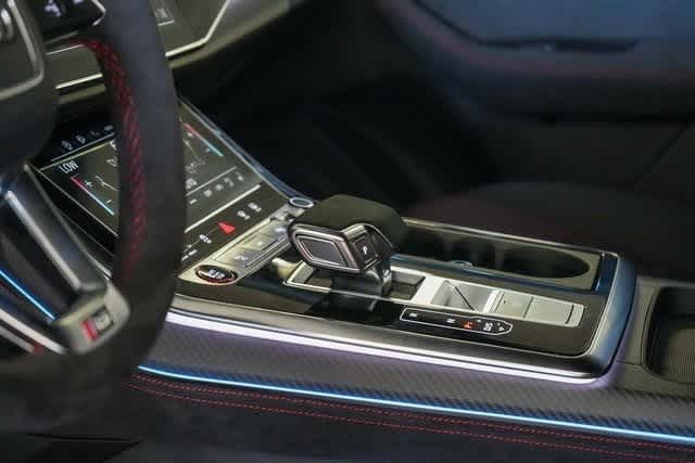 Thumbnail: 2025 Audi RS Q8 - 35