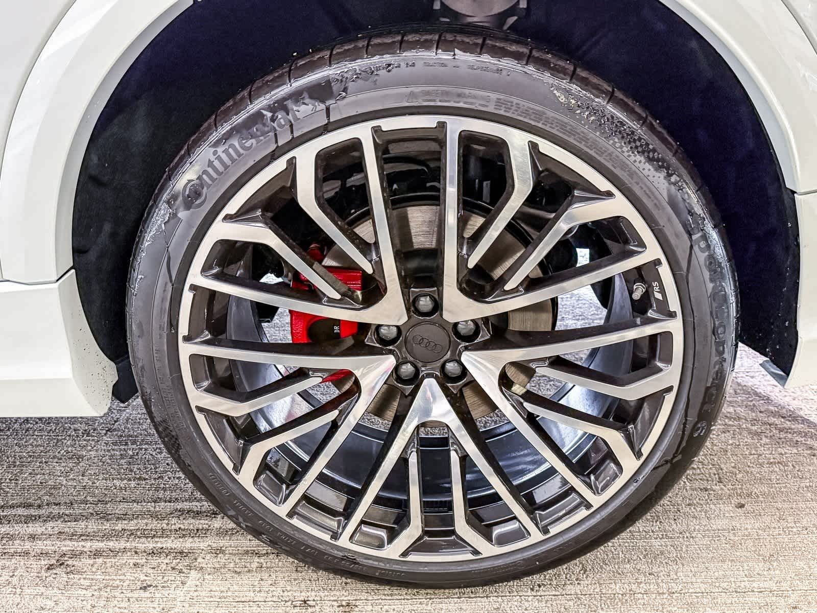 Thumbnail: 2026 Audi SQ8 - 8