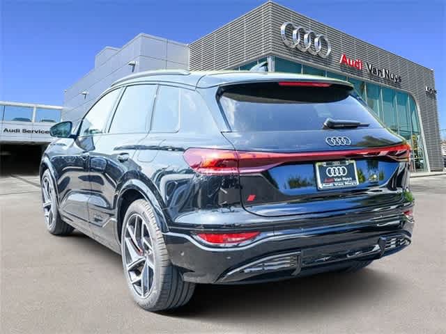 2025 Audi SQ6 photo 2
