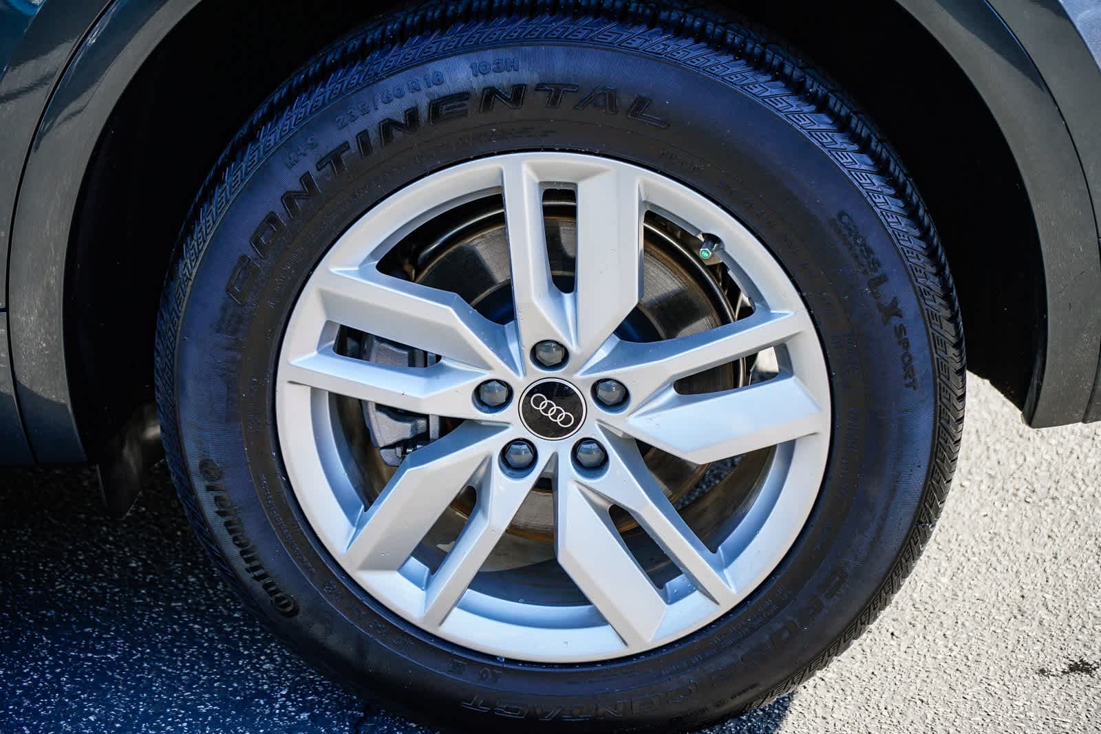 Thumbnail: 2023 Audi Q5 - 10