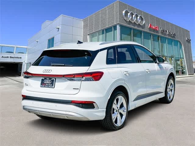Thumbnail: 2023 Audi Q4 e-tron - 4