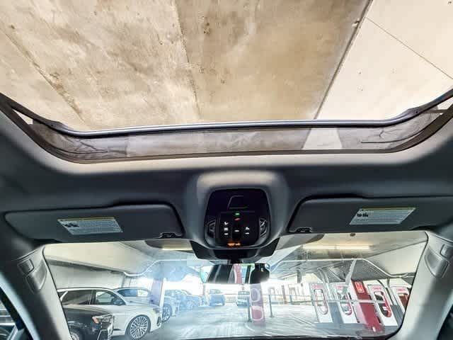 Thumbnail: 2025 Audi Q5 - 16