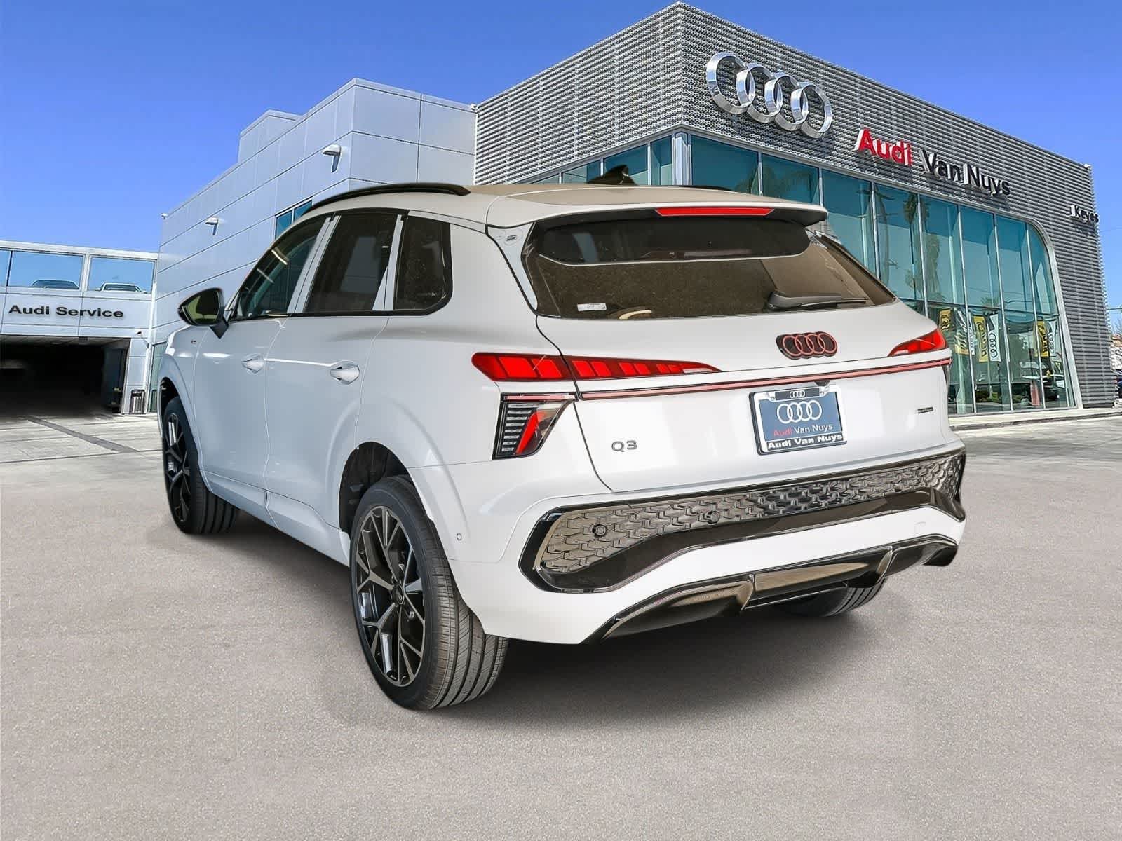 Thumbnail: 2026 Audi Q3 - 6