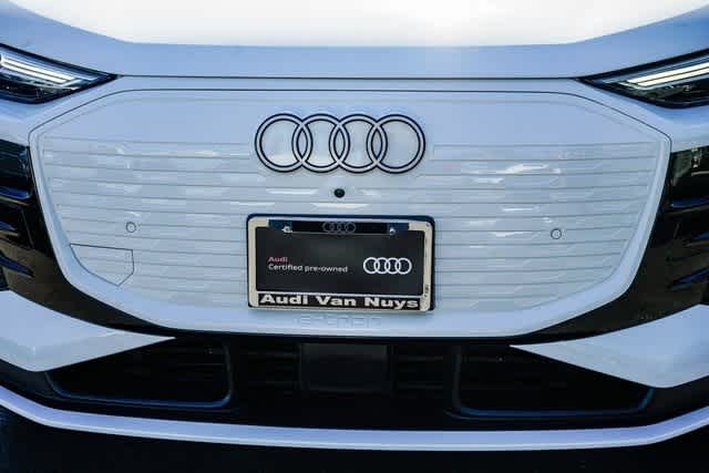 Thumbnail: 2025 Audi Q6 e-tron - 8