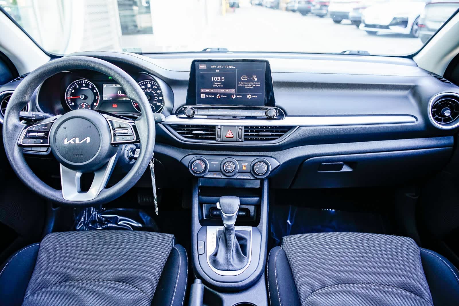 Thumbnail: 2023 Kia Forte - 11