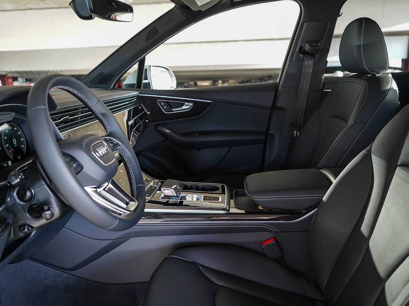 Thumbnail: 2026 Audi Q7 - 19