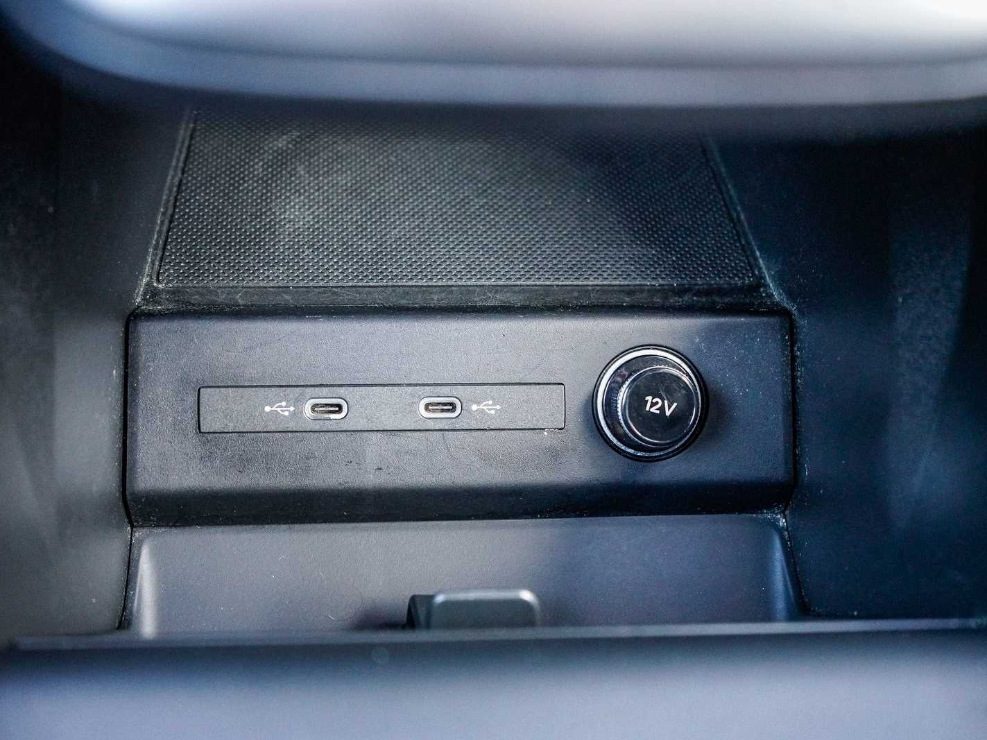 Thumbnail: 2023 Audi Q4 e-tron - 22