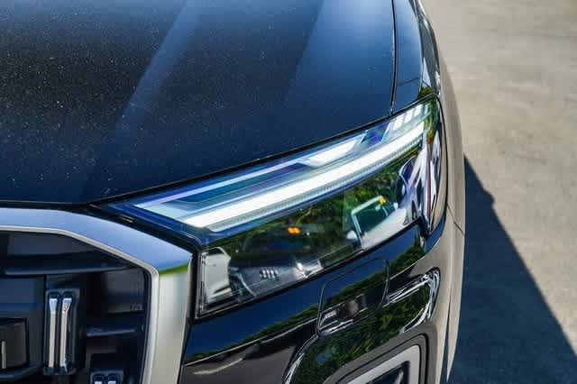 Thumbnail: 2025 Audi Q7 - 8