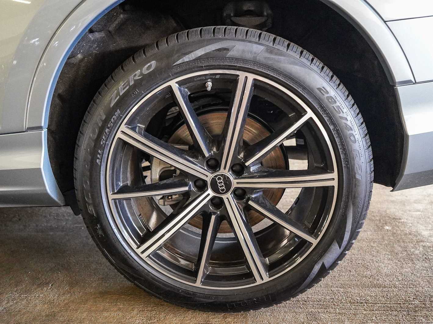 Thumbnail: 2026 Audi Q7 - 8