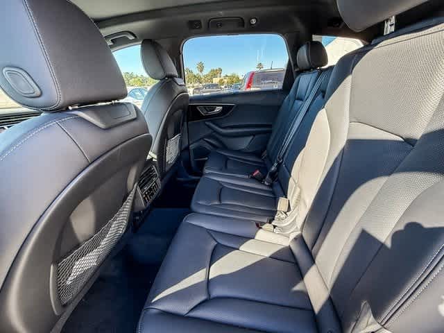 Thumbnail: 2025 Audi Q7 - 18