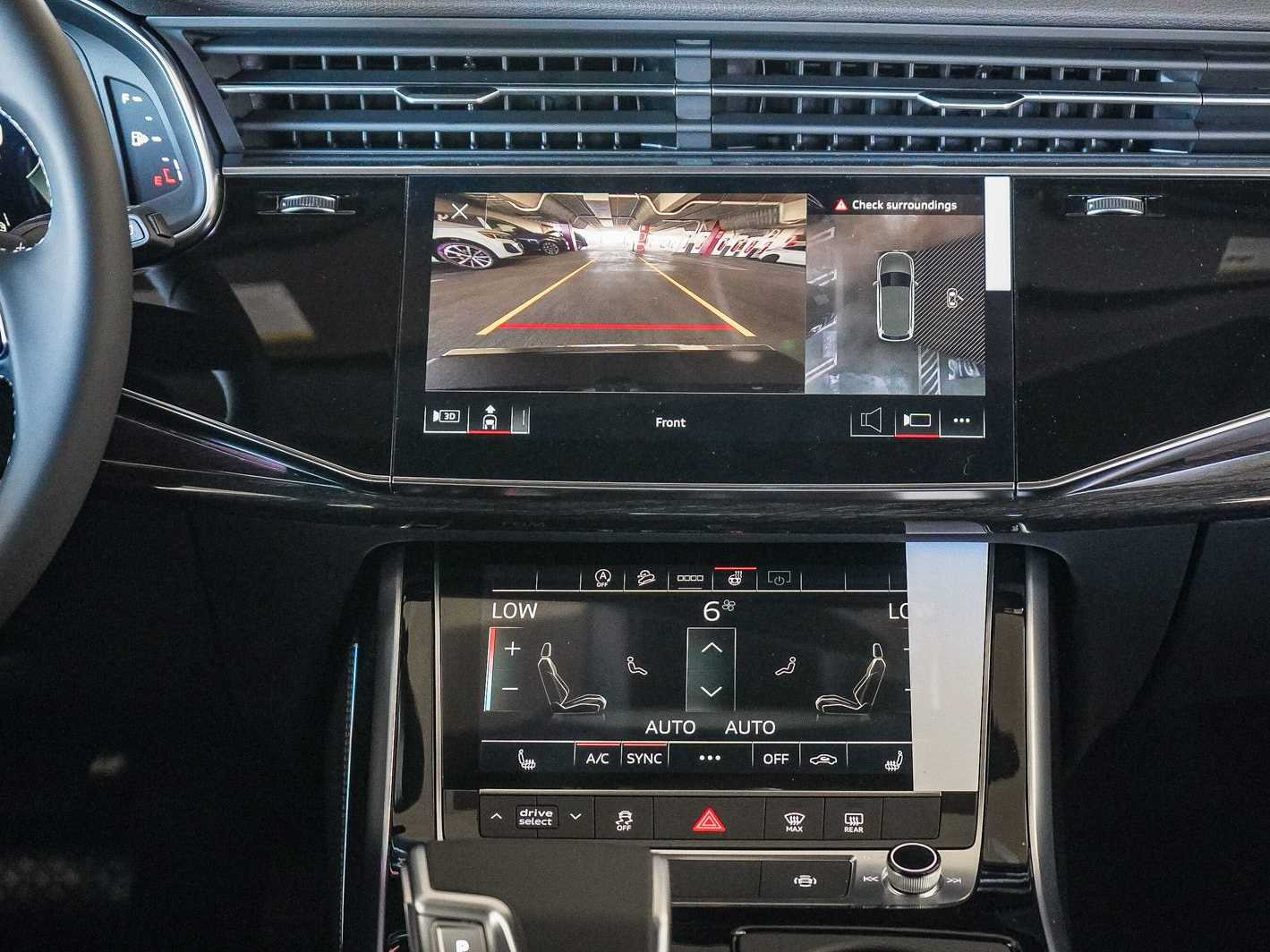 Thumbnail: 2026 Audi Q7 - 14