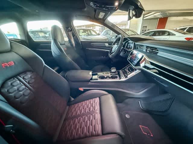 Thumbnail: 2026 Audi RS 6 - 17