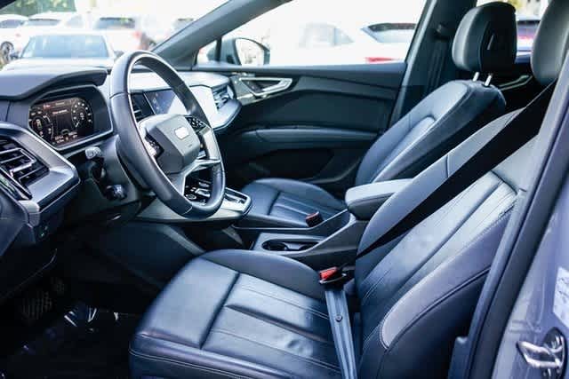 Thumbnail: 2023 Audi Q4 e-tron - 17