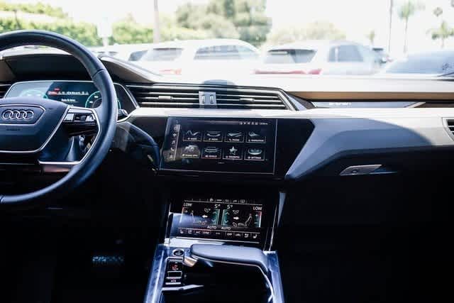 Thumbnail: 2024 Audi Q8 e-tron - 13