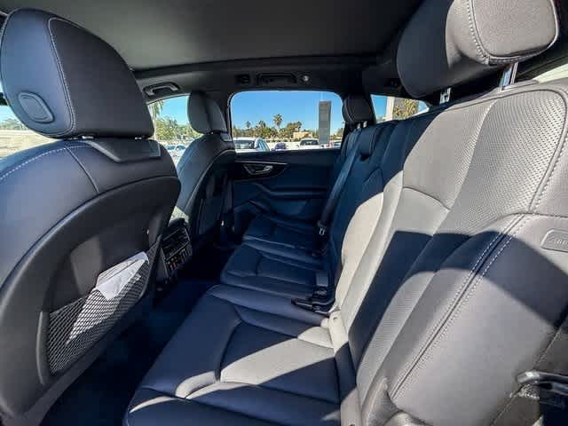 Thumbnail: 2025 Audi Q7 - 18