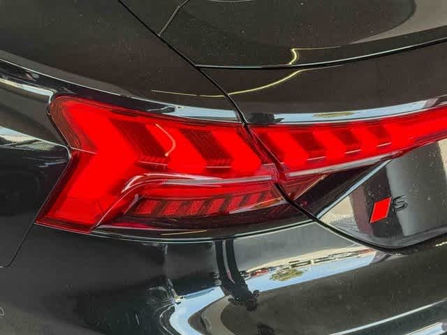 Thumbnail: 2025 Audi e-tron GT - 7