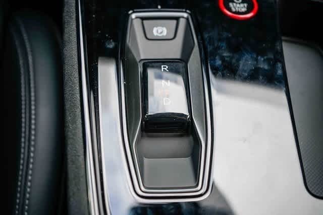 Thumbnail: 2025 Audi RS e-tron GT - 22