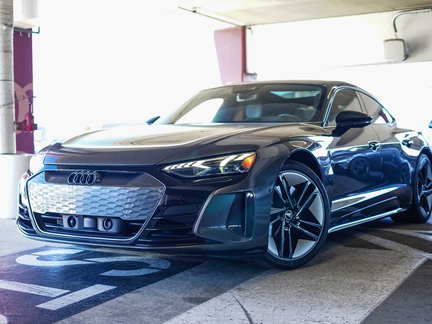 Thumbnail: 2023 Audi RS e-tron GT - 1