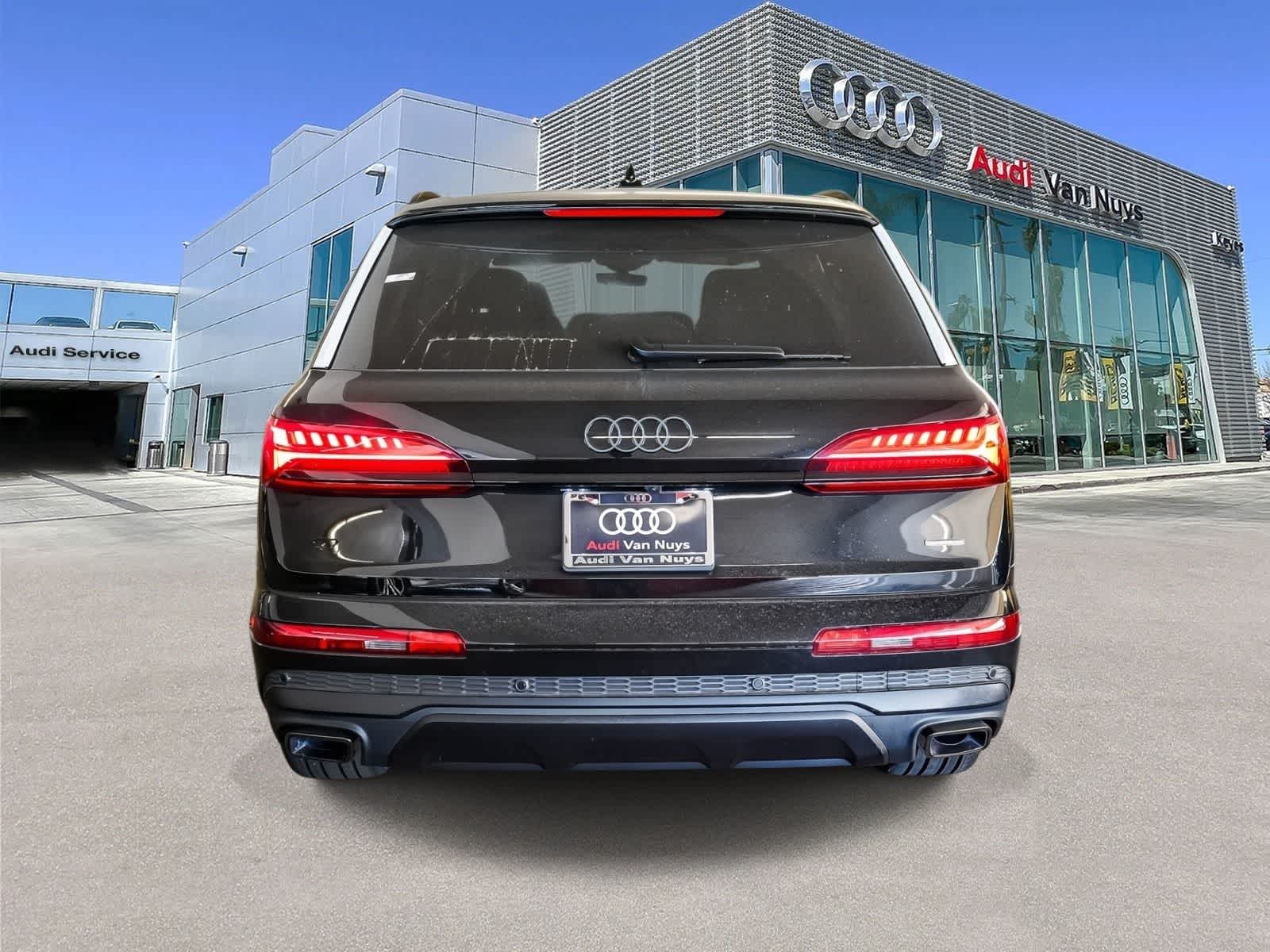 Thumbnail: 2026 Audi Q7 - 5