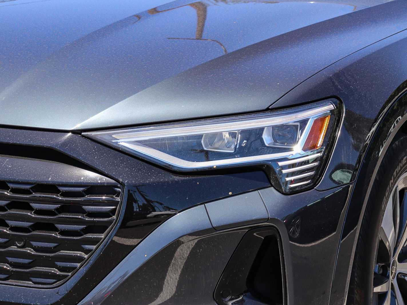 Thumbnail: 2024 Audi Q8 e-tron - 6