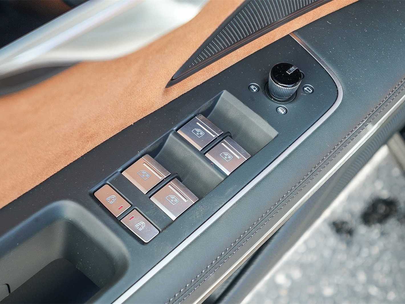 Thumbnail: 2026 Audi A8 - 22