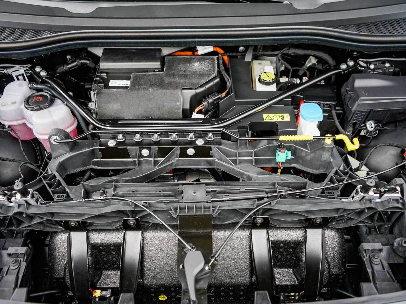Thumbnail: 2023 Audi Q4 e-tron - 23