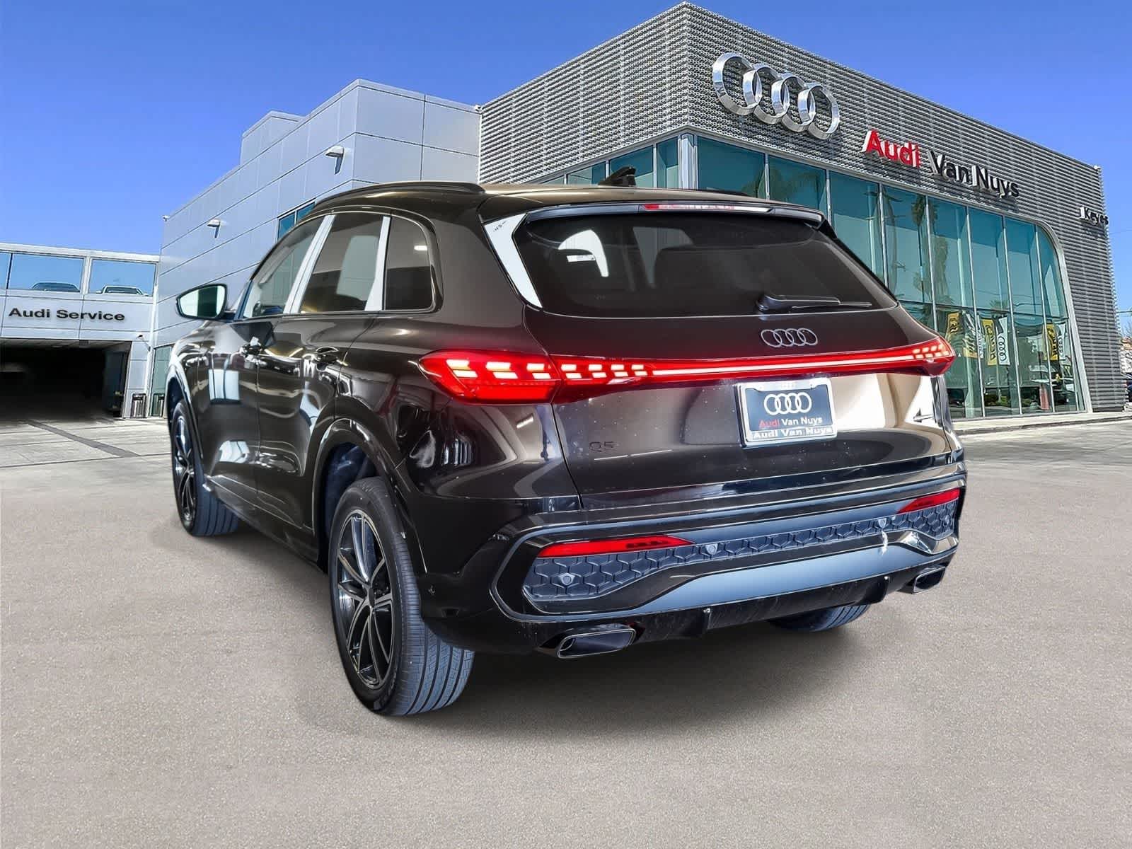 Thumbnail: 2026 Audi Q5 - 6