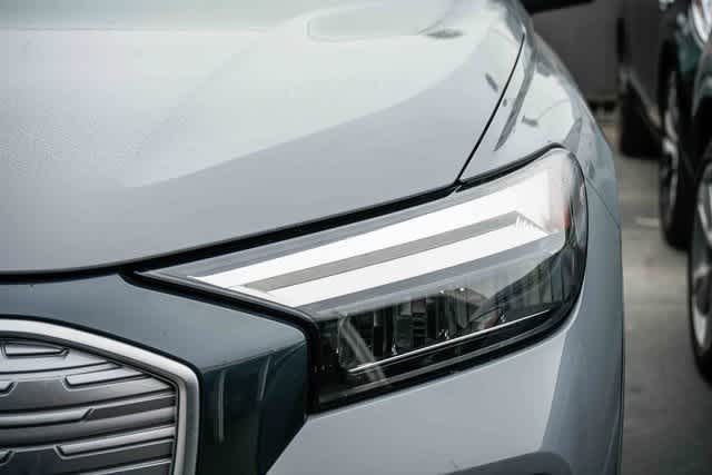 Thumbnail: 2023 Audi Q4 e-tron - 7