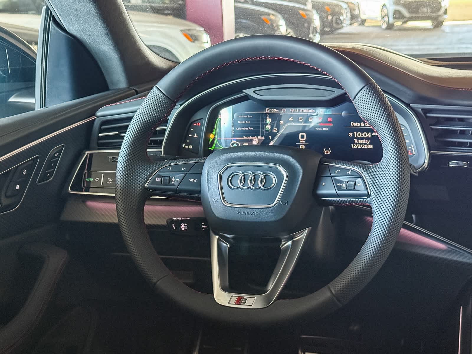 Thumbnail: 2026 Audi SQ8 - 15