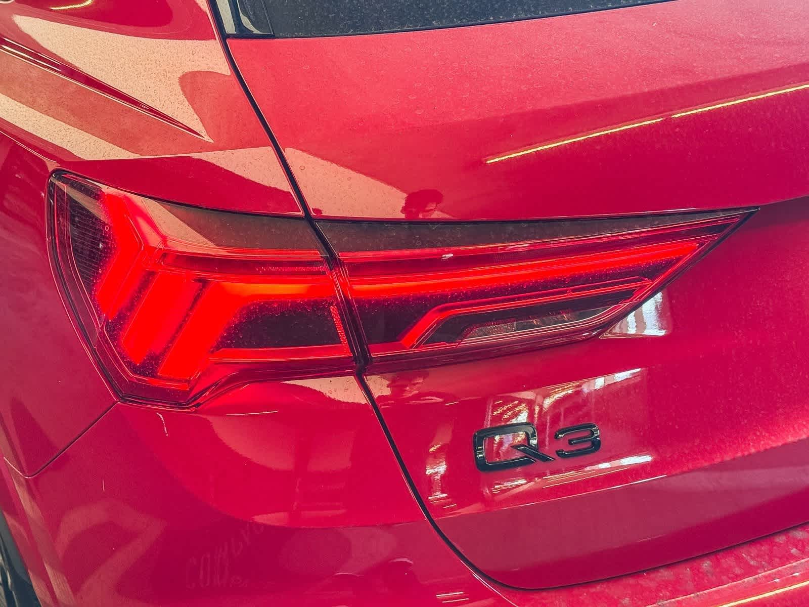 Thumbnail: 2025 Audi Q3 - 7