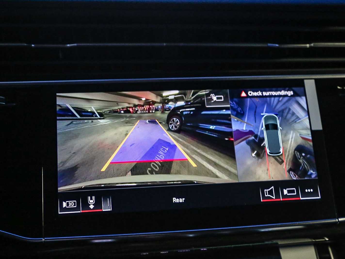 Thumbnail: 2026 Audi Q7 - 22