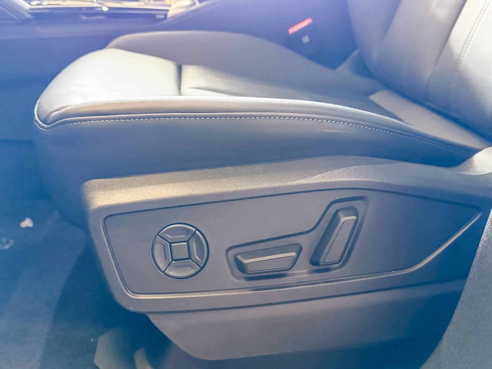 Thumbnail: 2025 Audi Q5 - 21