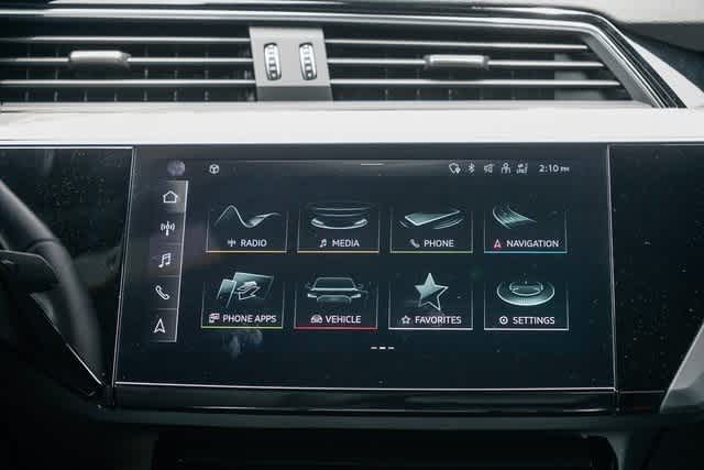 Thumbnail: 2024 Audi Q8 e-tron - 14