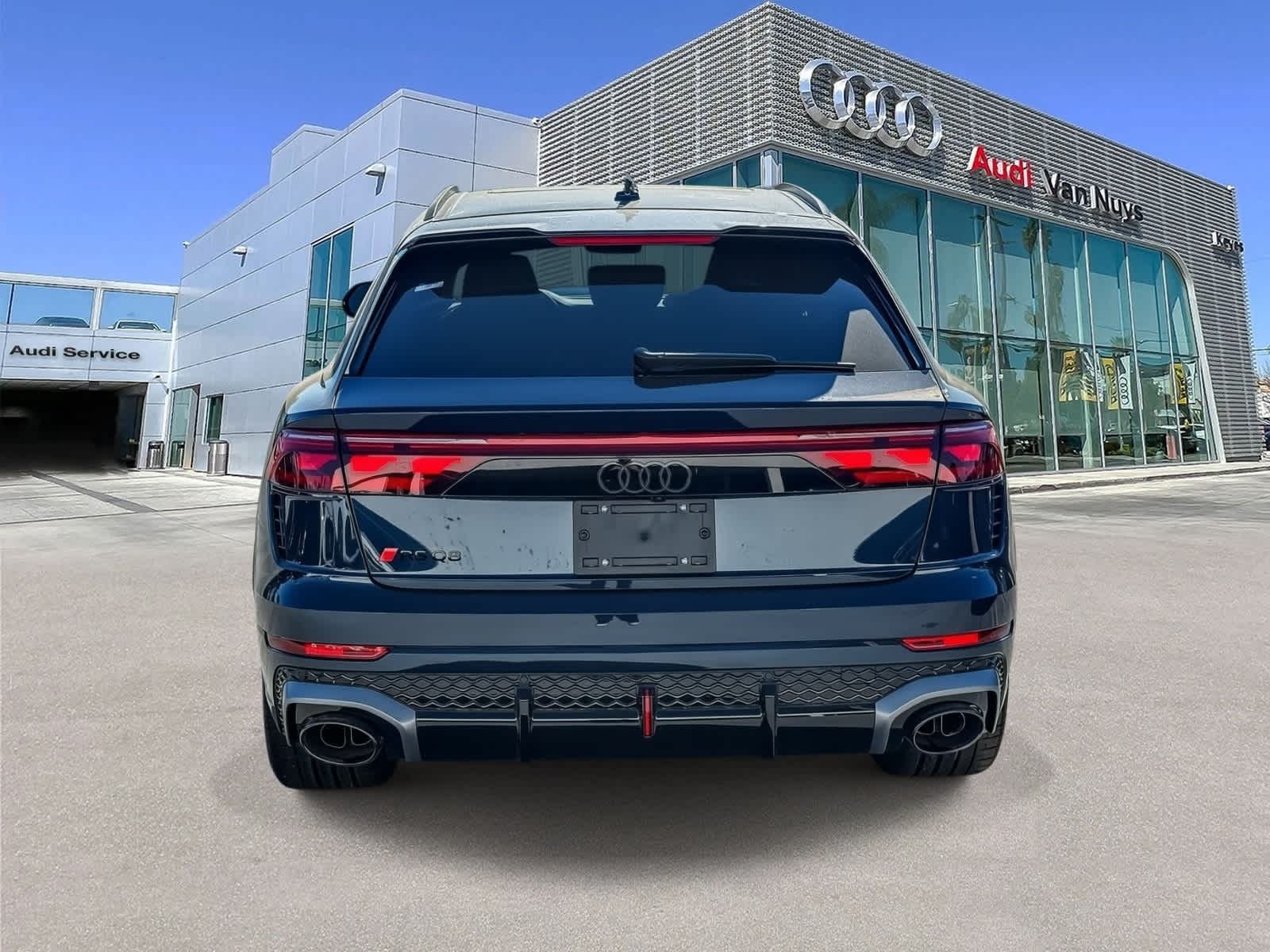 Thumbnail: 2025 Audi RS Q8 - 5