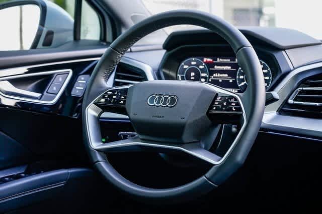 Thumbnail: 2025 Audi Q4 e-tron - 15