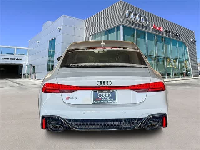 Thumbnail: 2025 Audi RS 7 - 5