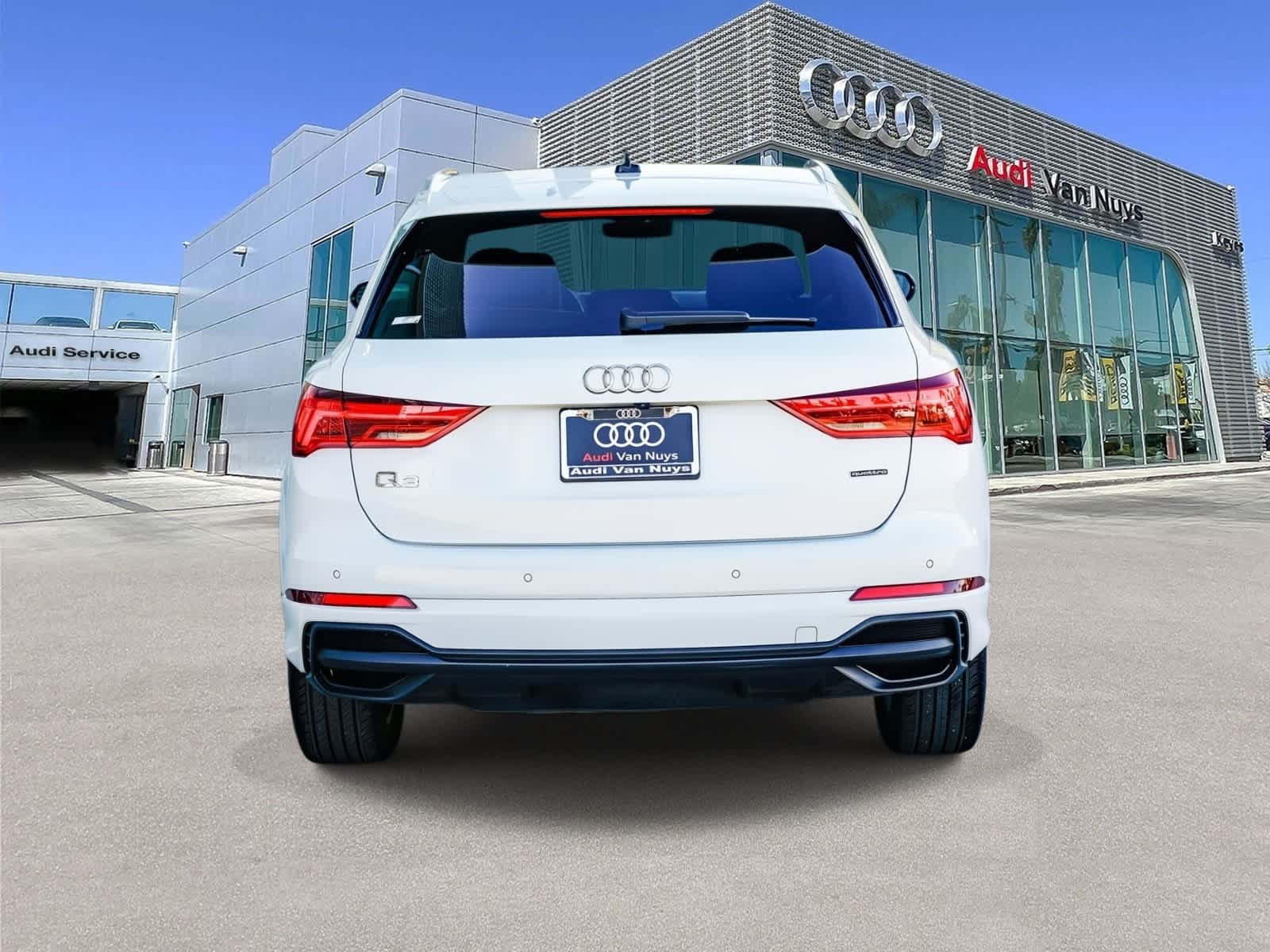 Thumbnail: 2023 Audi Q3 - 3