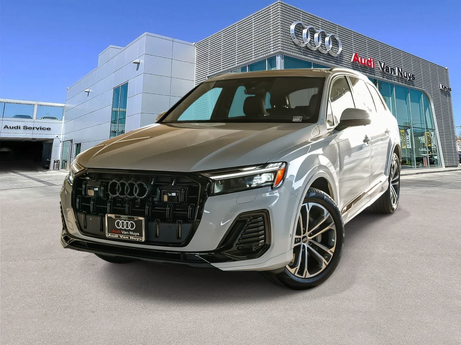 Thumbnail: 2026 Audi Q7 - 1