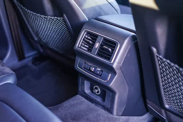 Thumbnail: 2019 Audi SQ5 - 17