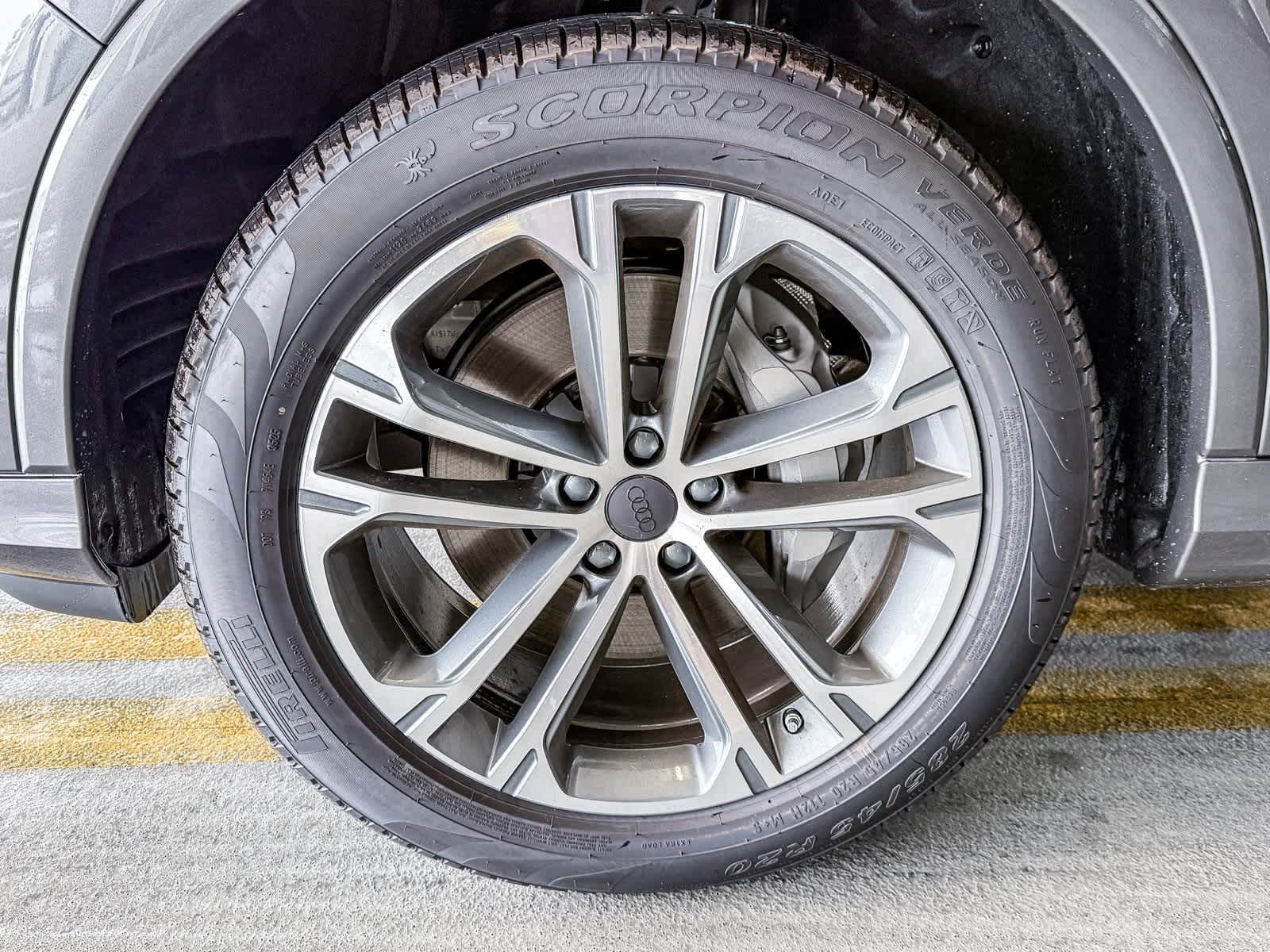 Thumbnail: 2026 Audi Q7 - 9