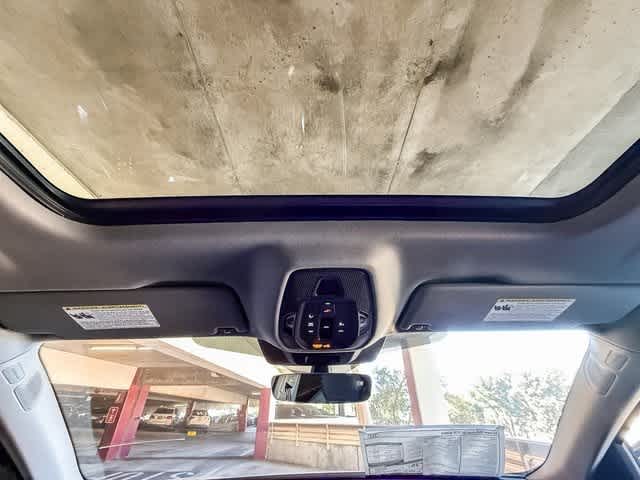 Thumbnail: 2025 Audi Q5 - 16