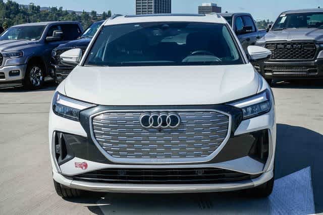 Thumbnail: 2023 Audi Q4 e-tron - 6