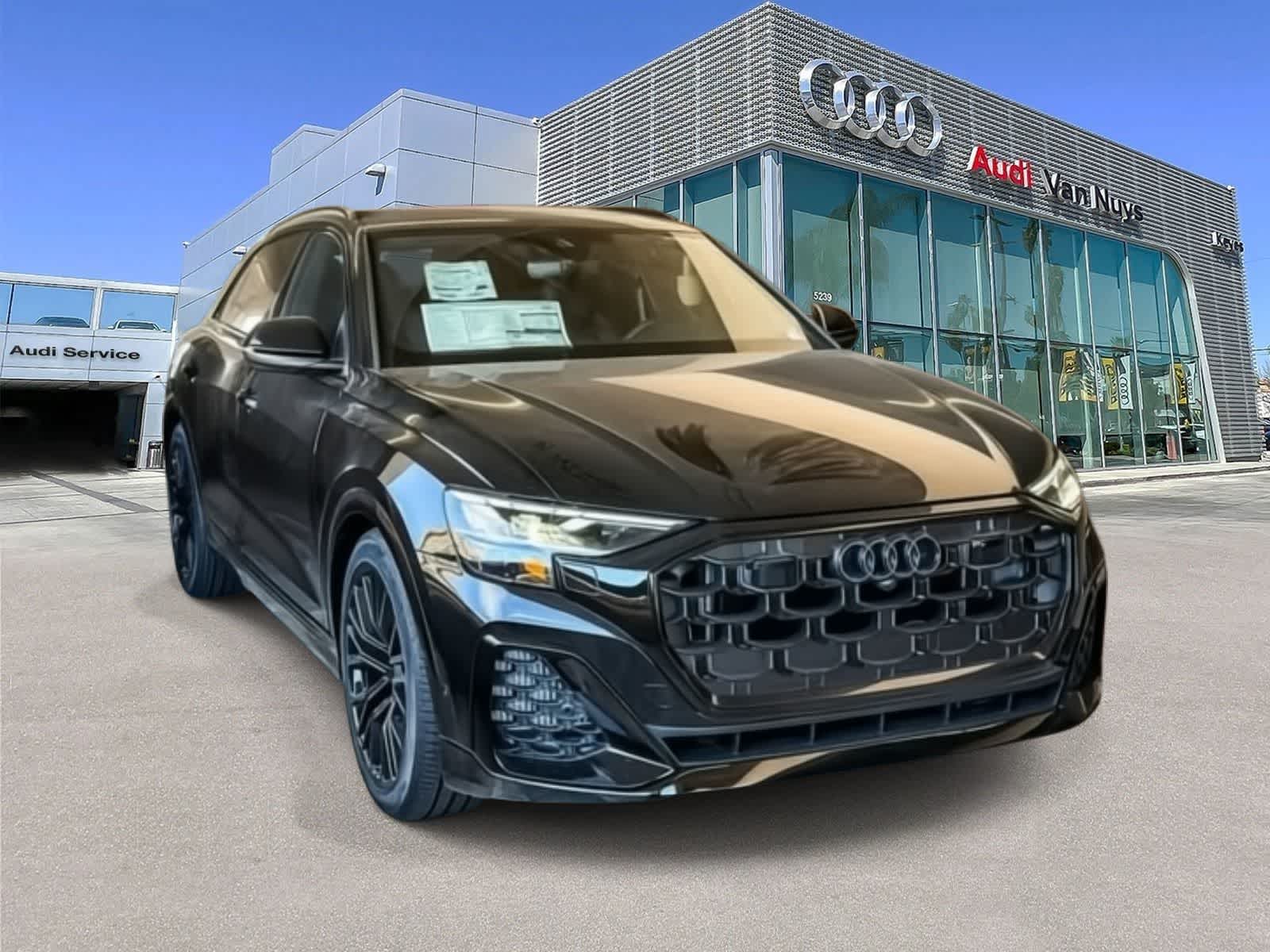 Thumbnail: 2026 Audi SQ8 - 3