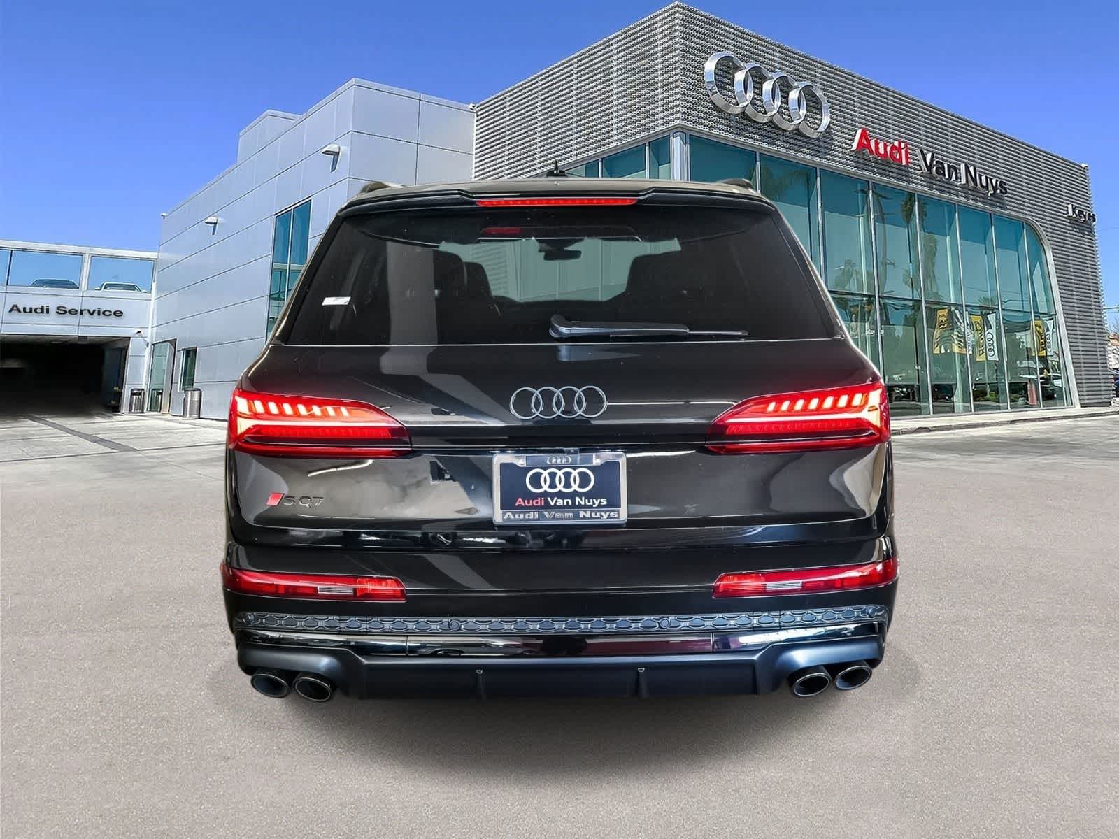Thumbnail: 2026 Audi SQ7 - 5
